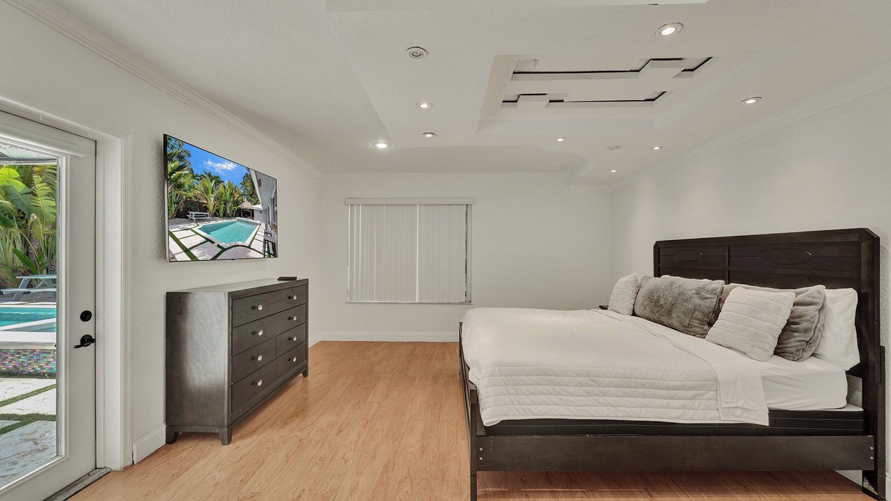 Photo of Bedroom in Lauderhill