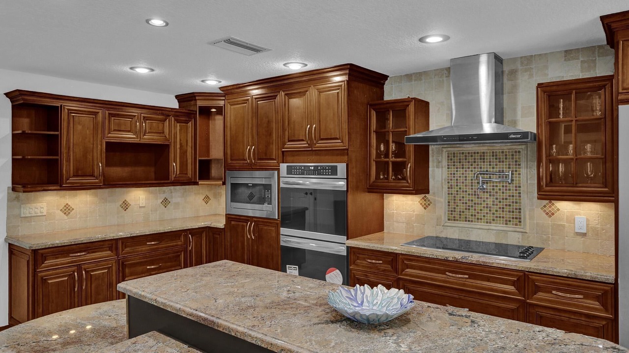 Photo of Kitchen in Lauderhill