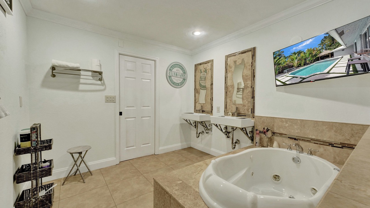 Photo of Bathroom in Lauderhill