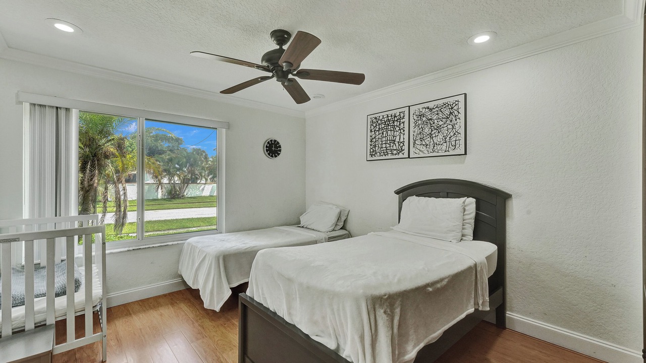 Photo of Bedroom in Lauderhill