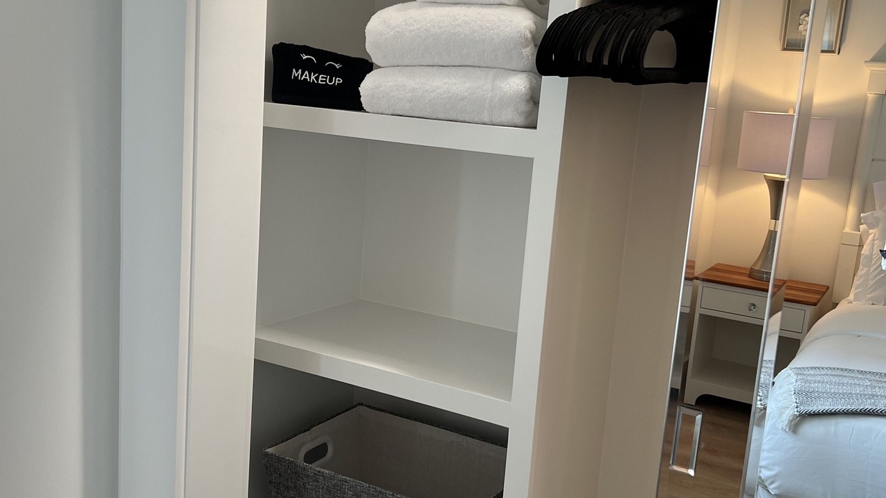 Photo of Bedroom in Lagoon Heights