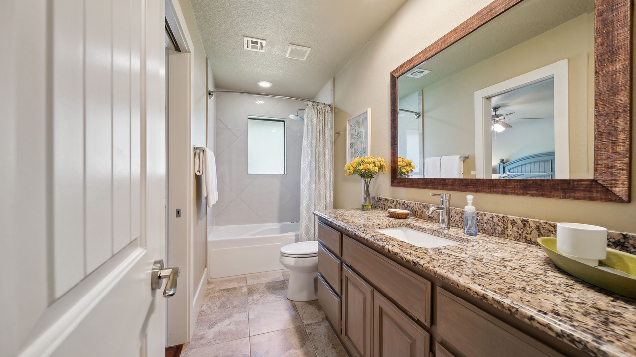 Photo of Bathroom in Vinita