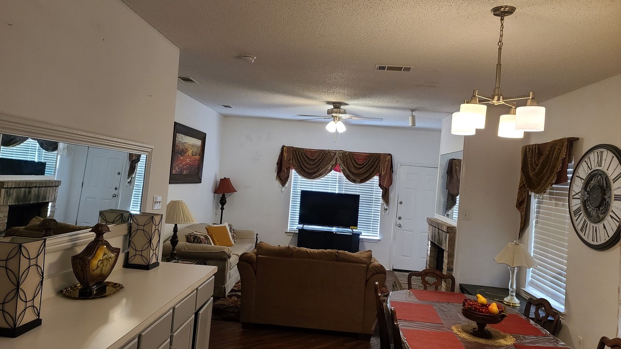 Photo of Livingroom in Duncanville