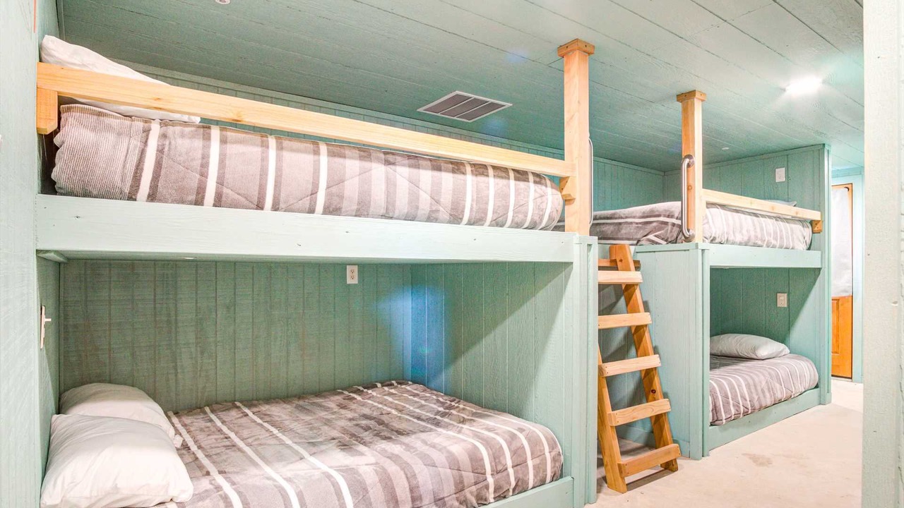 Photo of Bedroom in Leakey