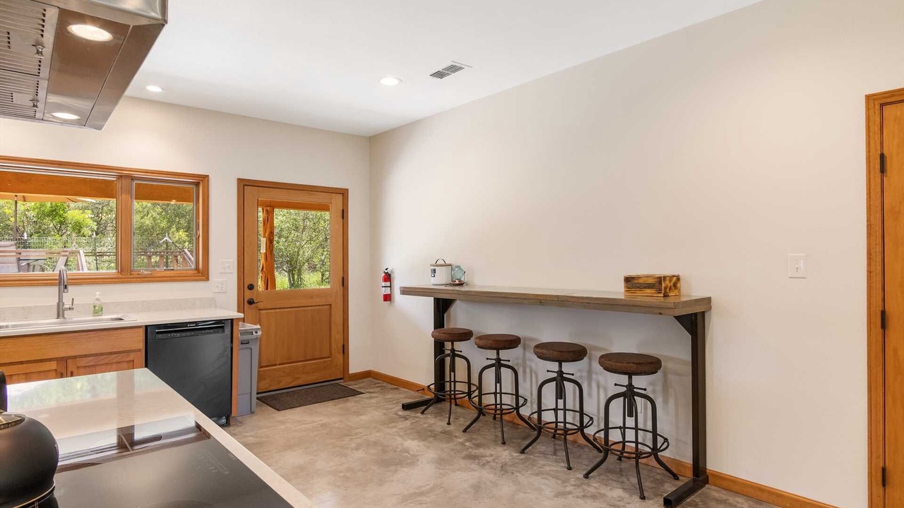 Photo of Bedroom in Leakey