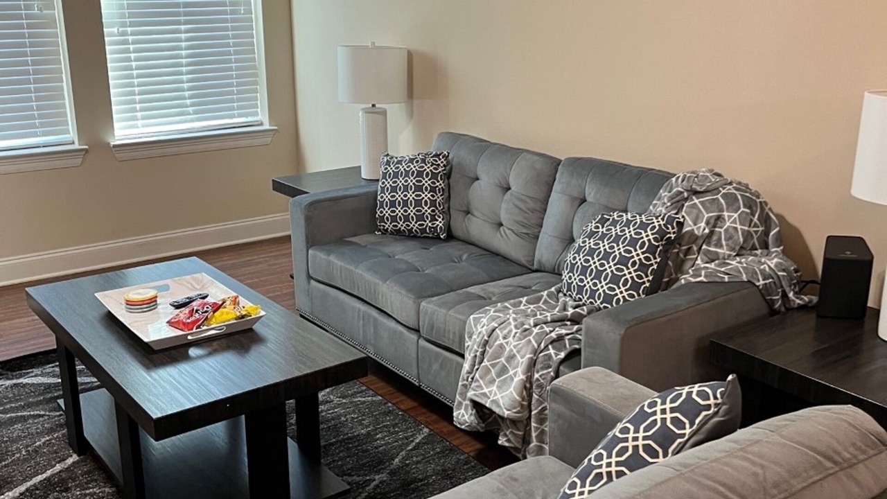Photo of Livingroom in Elmwood