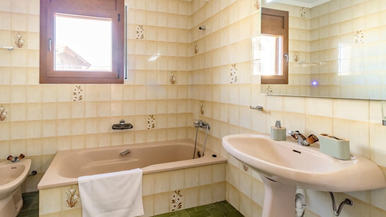 Photo of Bathroom in Brunyola