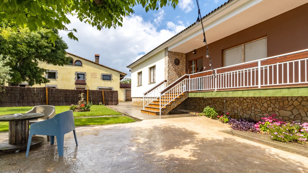 Photo of Outdoor in Brunyola