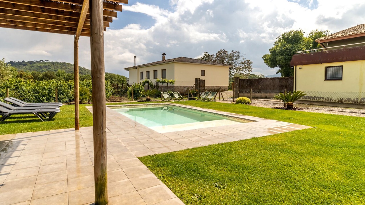 Photo of Outdoor in Brunyola