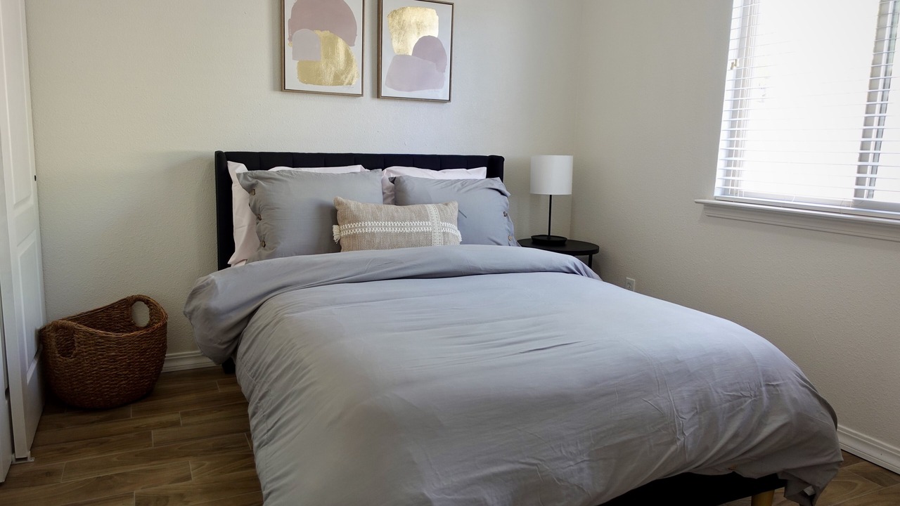 Photo of Bedroom in Biggs Field