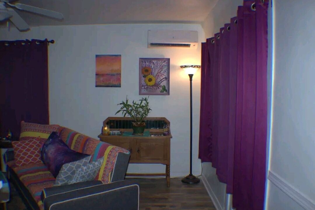 Photo of Livingroom in Truth or Consequences