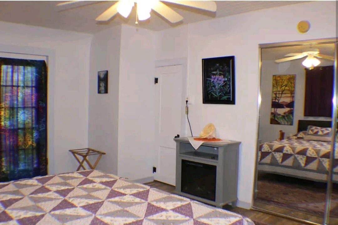 Photo of Bedroom in Truth or Consequences