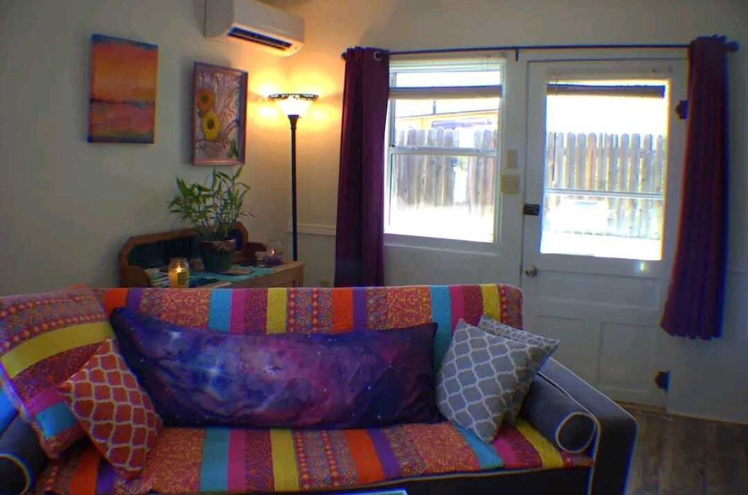 Photo of Livingroom in Truth or Consequences