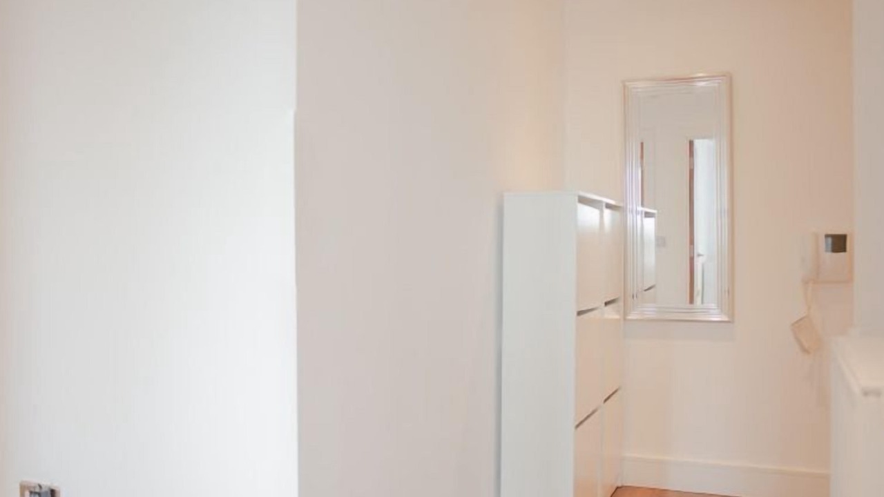 Photo of Others in Canary Wharf