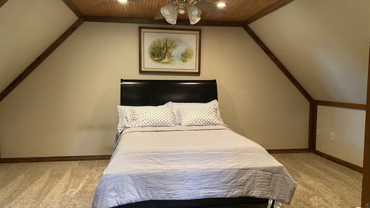 Photo of Bedroom in Gordonville