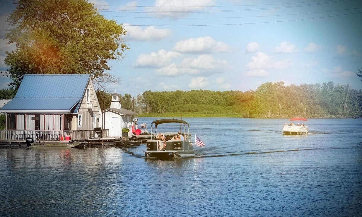 Photo of Others in Sabula