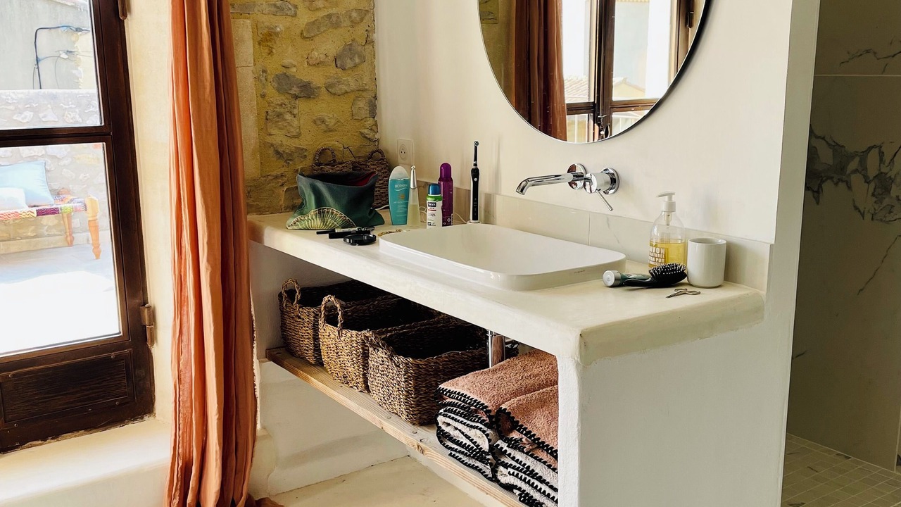 Photo of Bathroom in Aureille