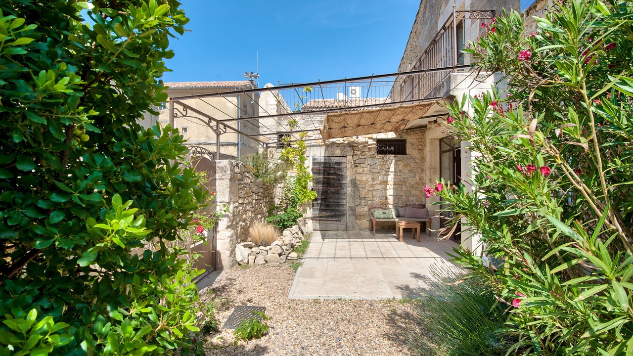 Photo of Patio Balcony in Aureille