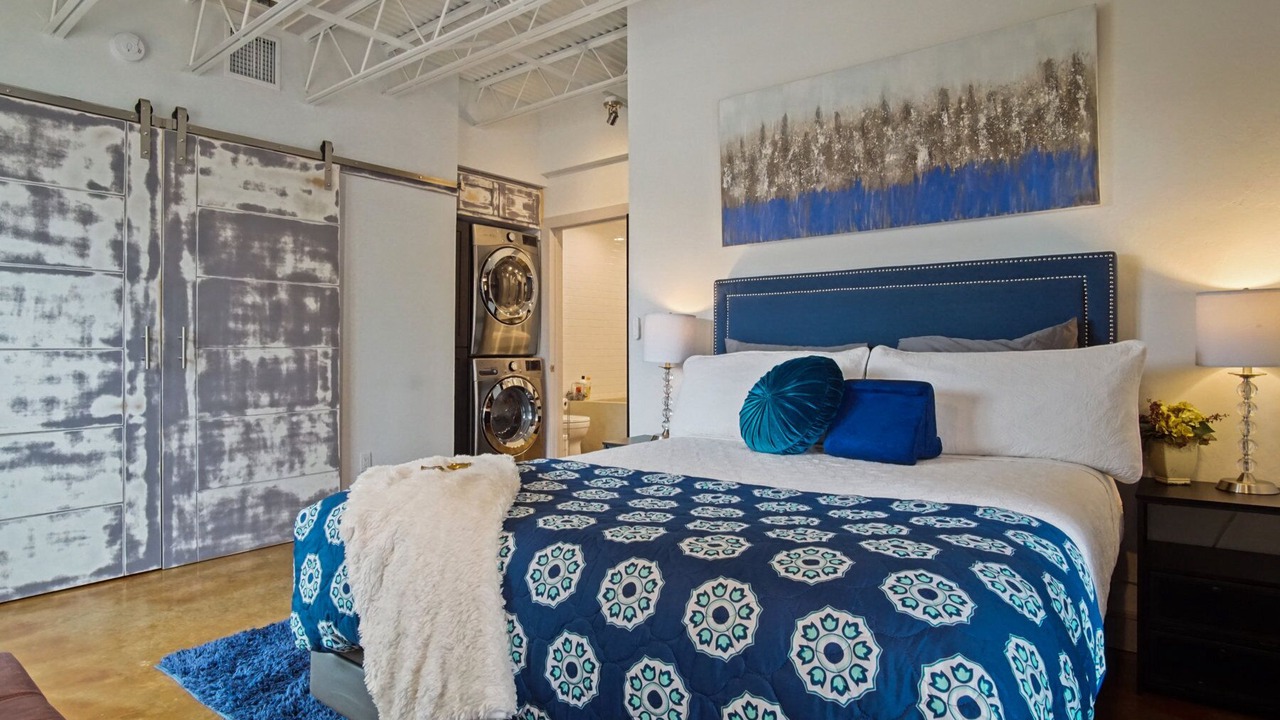 Photo of Bedroom in Midtown