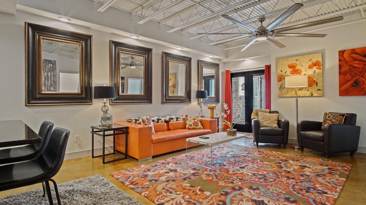 Photo of Livingroom in Midtown