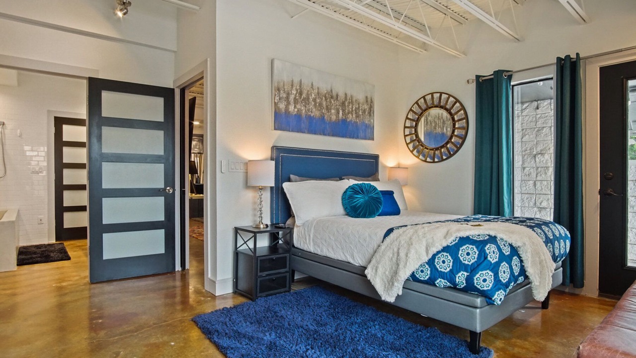 Photo of Bedroom in Midtown