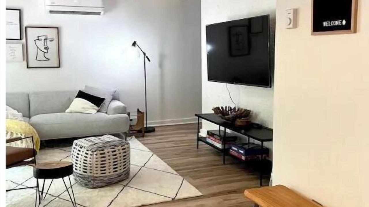 Photo of Livingroom in Long Pond