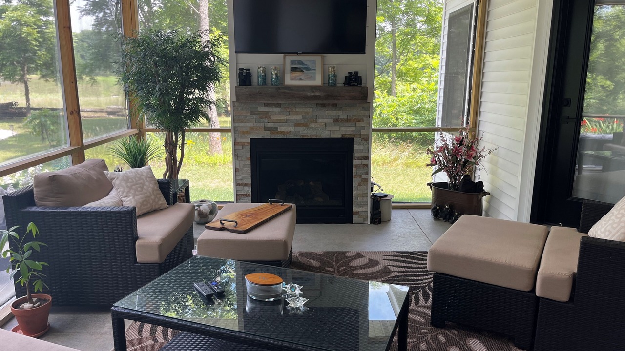 Photo of Livingroom in Saugatuck