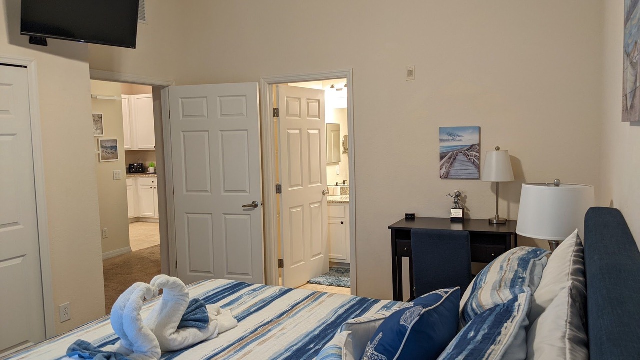 Photo of Bedroom in Bahama Bay