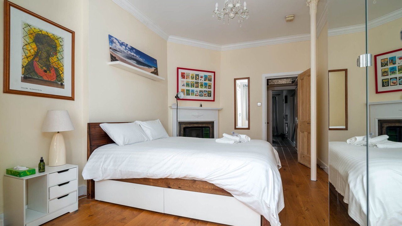 Photo of Bedroom in Camberwell Green