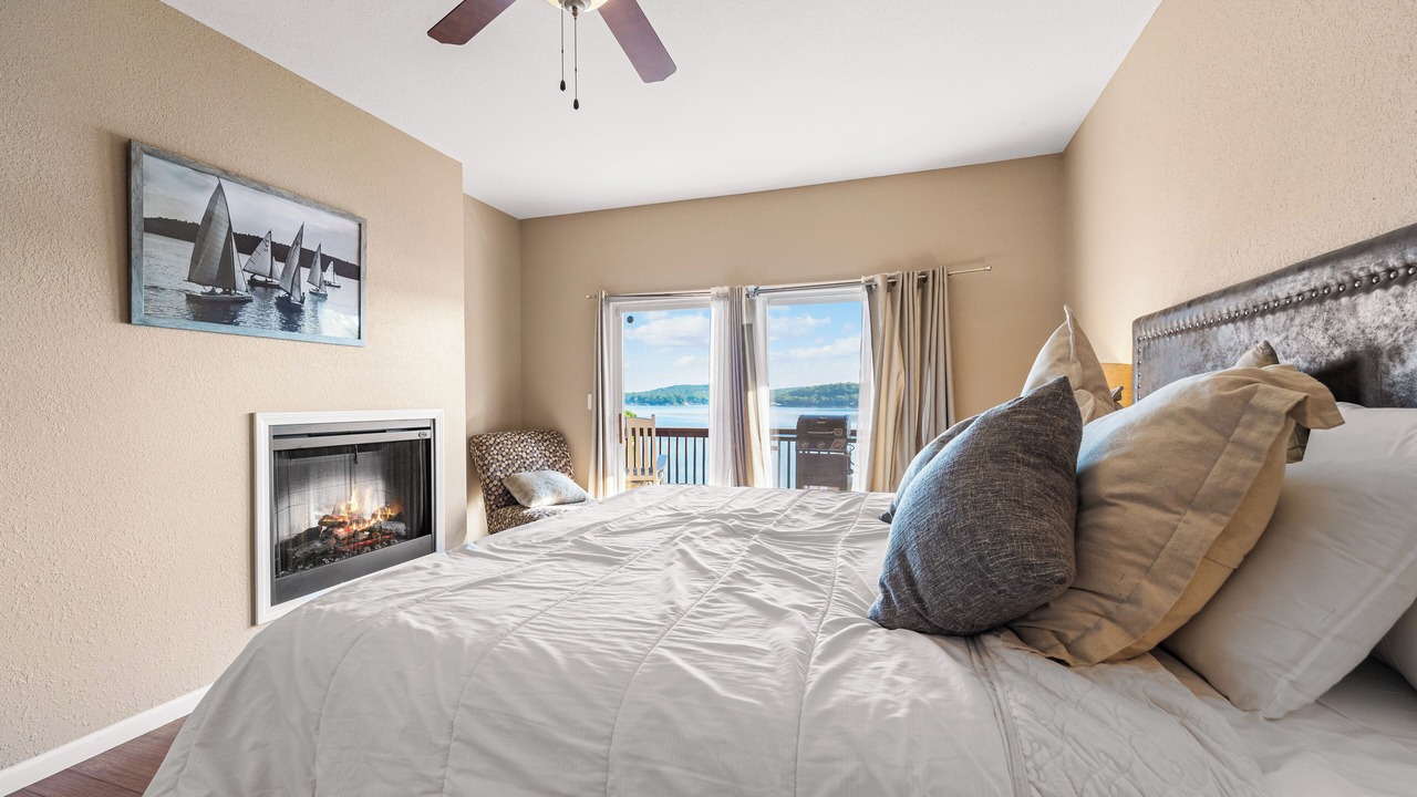 Photo of Bedroom in Lake of the Ozarks