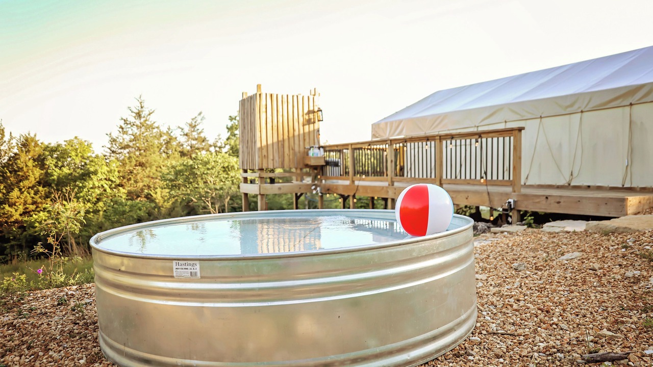 Photo of Outdoor in Squires