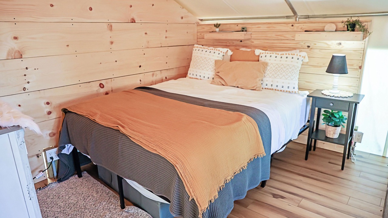 Photo of Bedroom in Squires