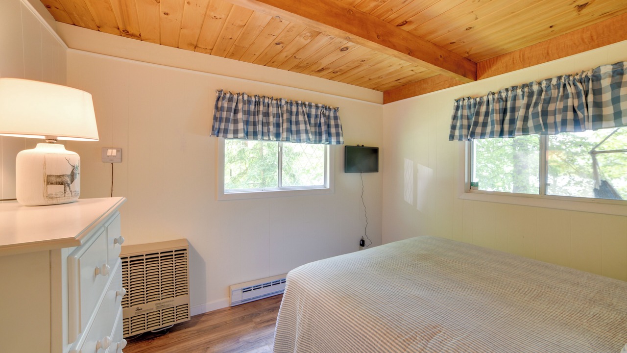 Photo of Bedroom in Hillsboro