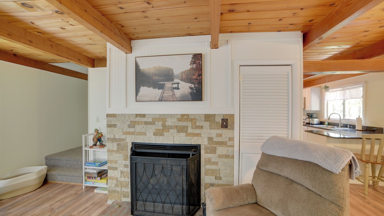 Photo of Livingroom in Hillsboro