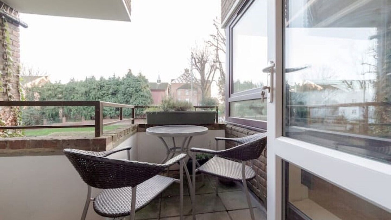 Photo of Outdoor in West Hill