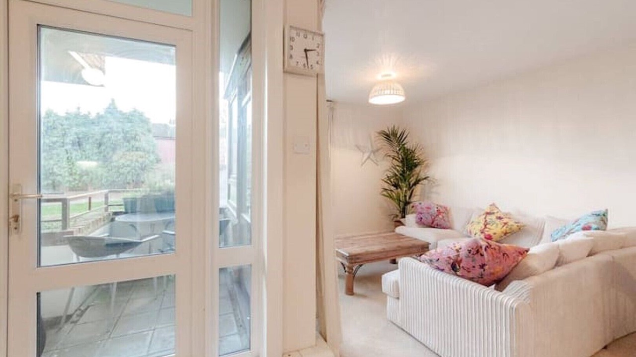 Photo of Livingroom in West Hill