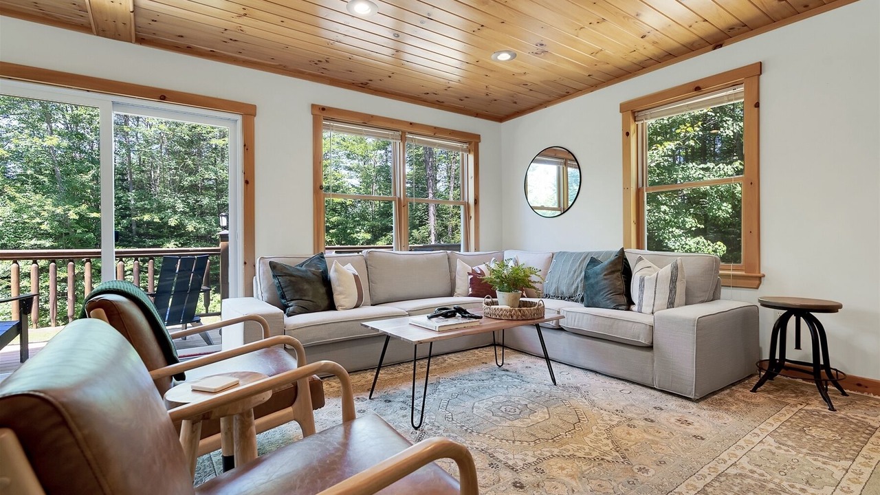 Photo of Livingroom in Bethel