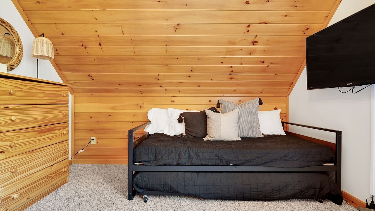 Photo of Bedroom in Bethel