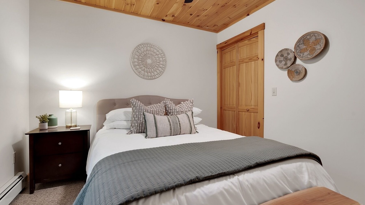 Photo of Bedroom in Bethel