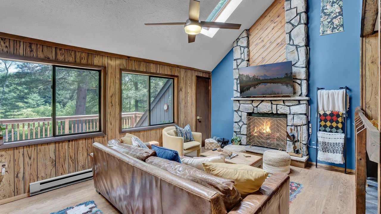 Photo of Bedroom in Riverside Estates