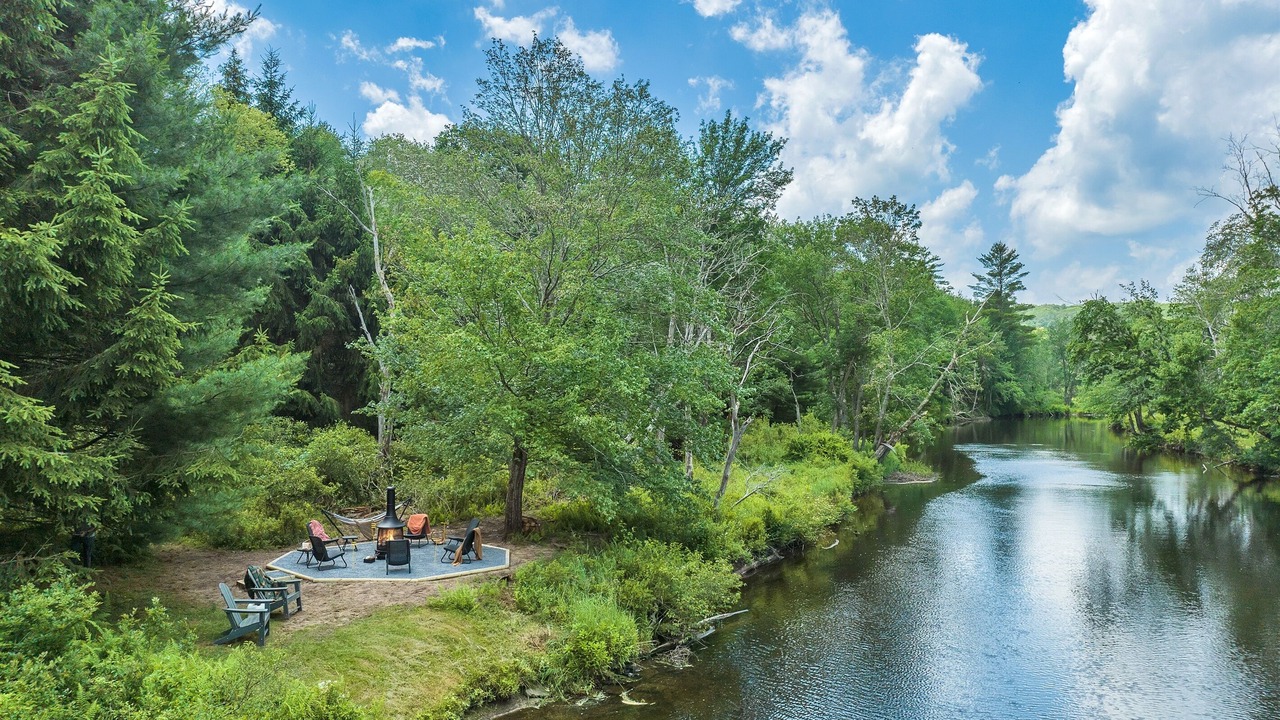 Photo of Others in Riverside Estates