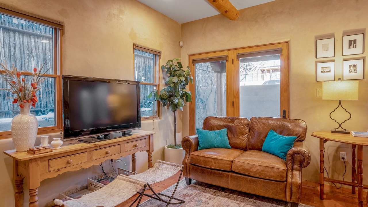 Photo of Livingroom in Northeast Santa Fe