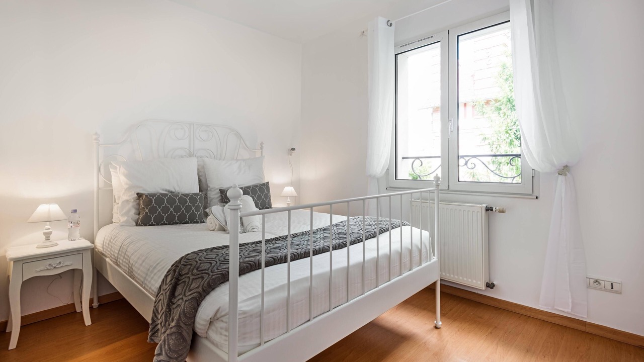 Photo of Bedroom in Le Chesnay