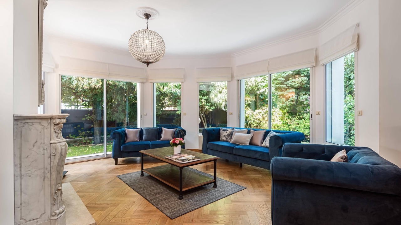 Photo of Livingroom in Le Chesnay