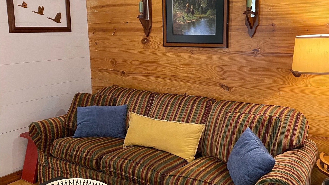 Photo of Livingroom in Springdale