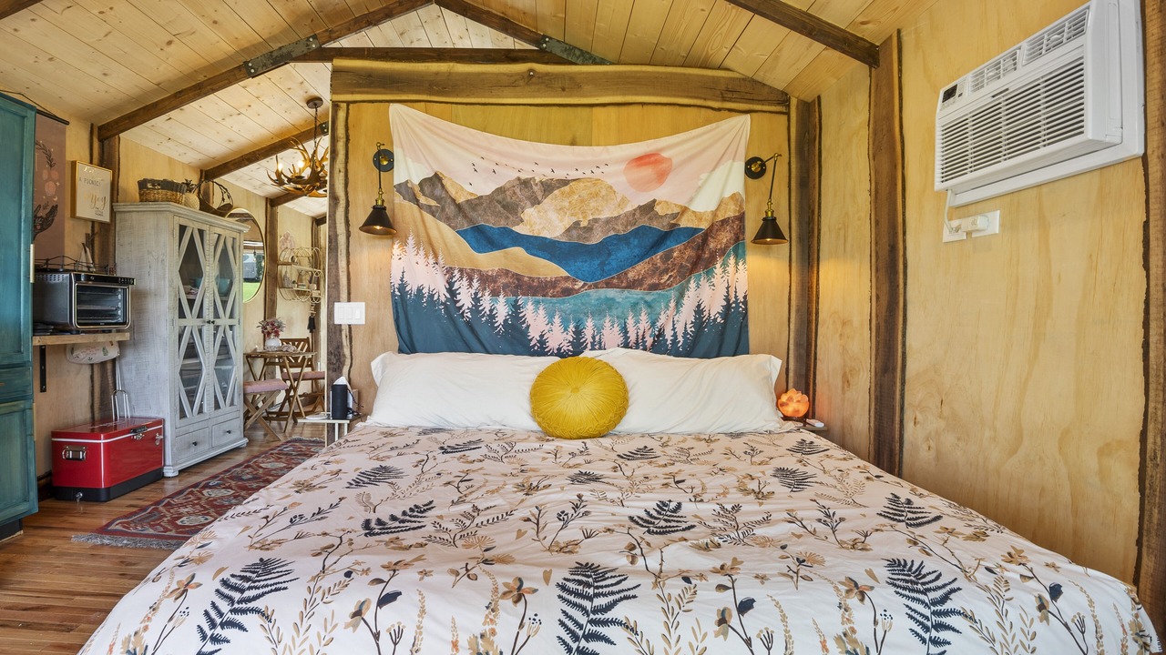Photo of Bedroom in French Village