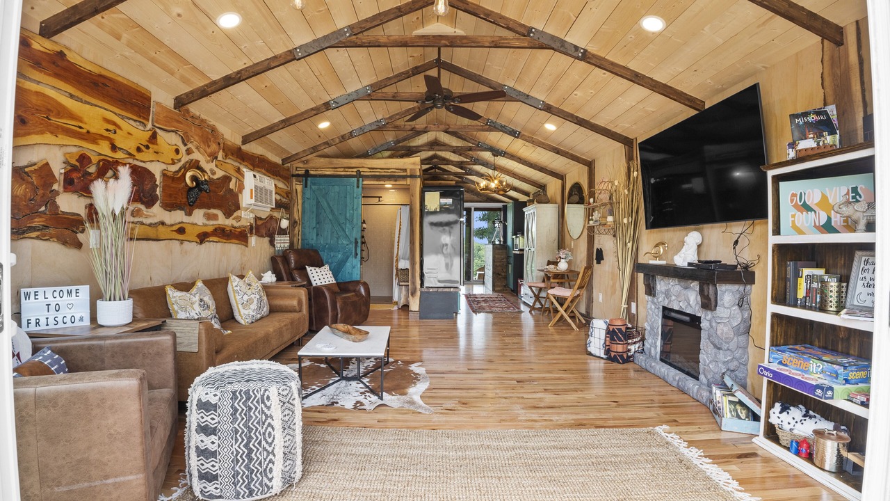 Photo of Livingroom in French Village