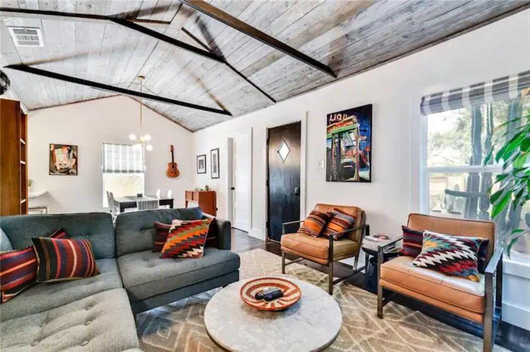 Photo of Bedroom in Govalle