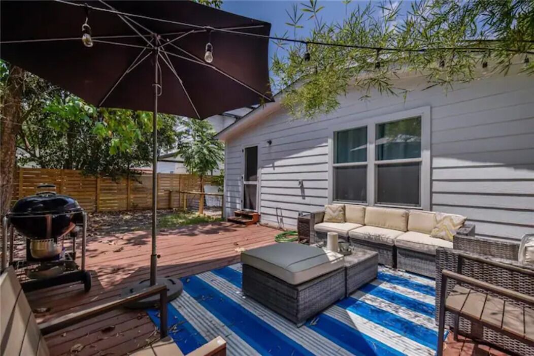 Photo of Patio Balcony in Govalle