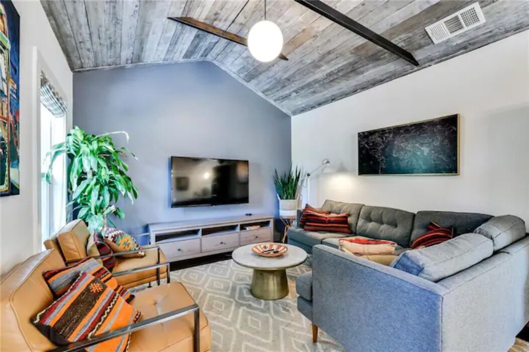Photo of Bedroom in Govalle